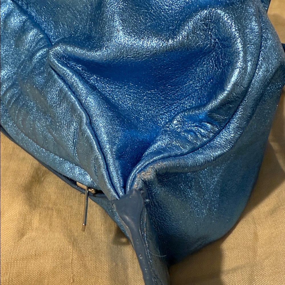 COS Metallic Blue Crossbody Bag - Picture 4 of 7